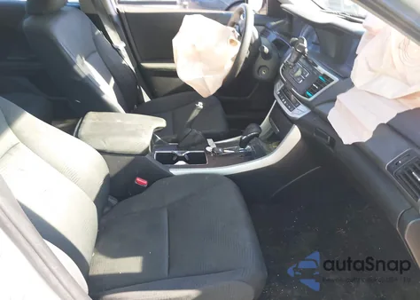 2015 Honda Accord Lx z USA, uszkodzony, nr VIN 1HGCR2F3XFA106685